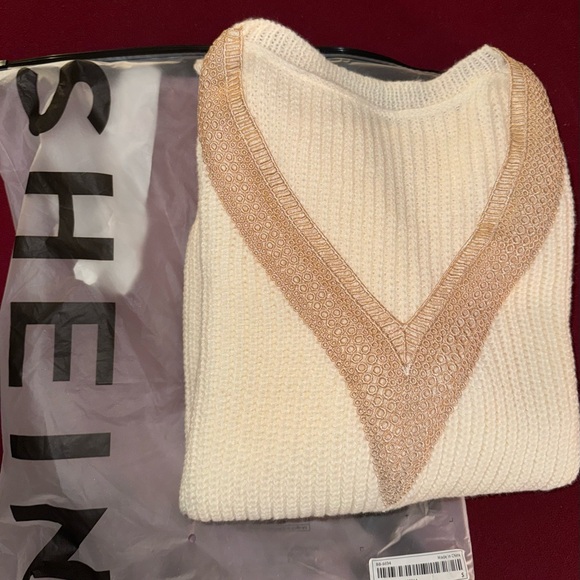 SHEIN Cream and Tan V-Neck Sweater - Picture 4 of 6